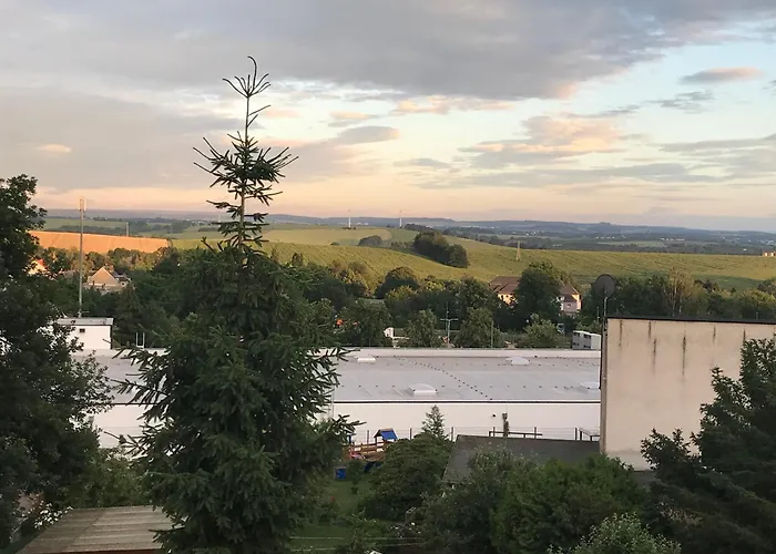 Dachgeschosswohnung In Historischer * Хоэнштайн-Эрнстталь